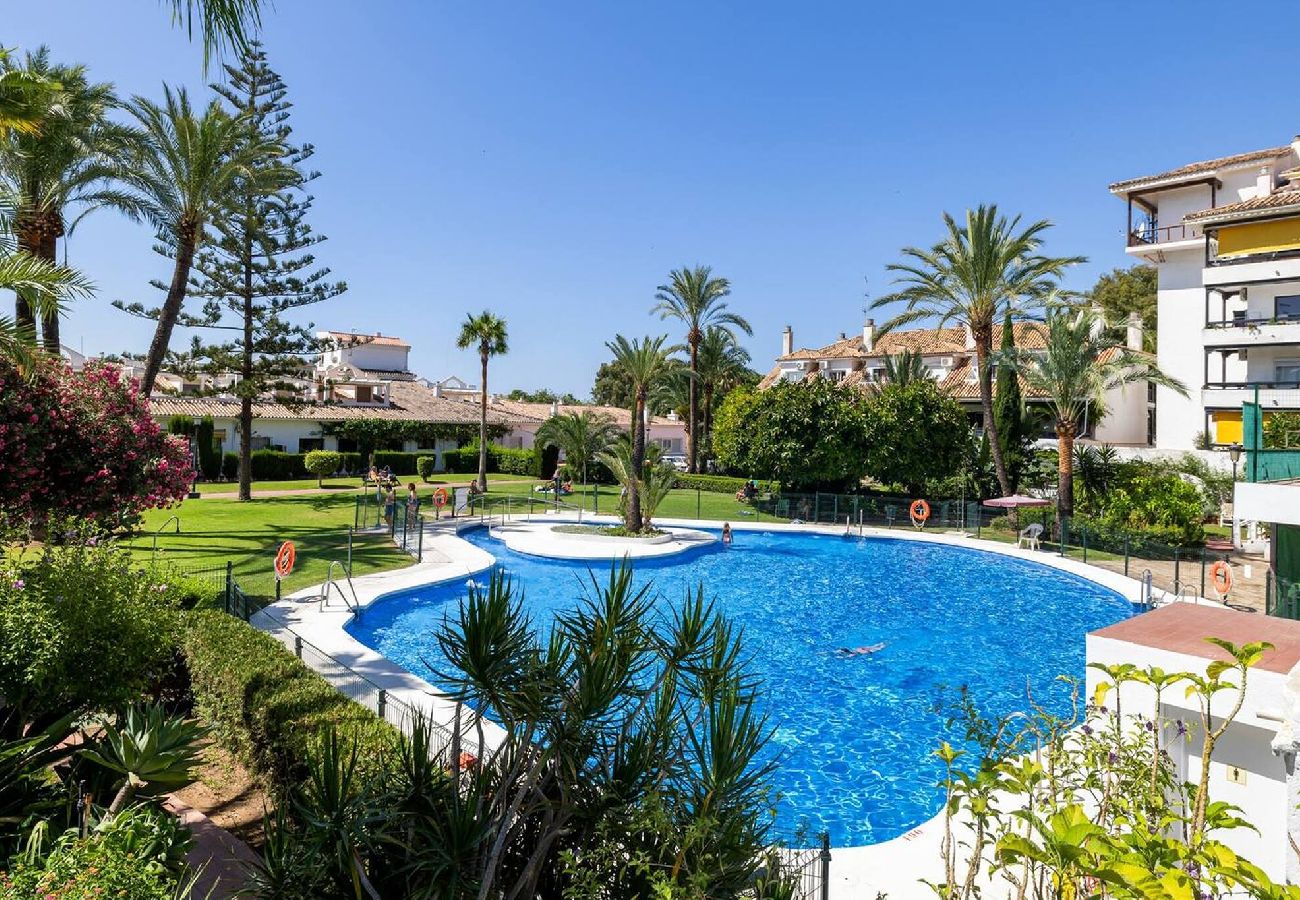Estudio en Marbella - Boho Studio con Vistas al Mar - Acogedor y Único 