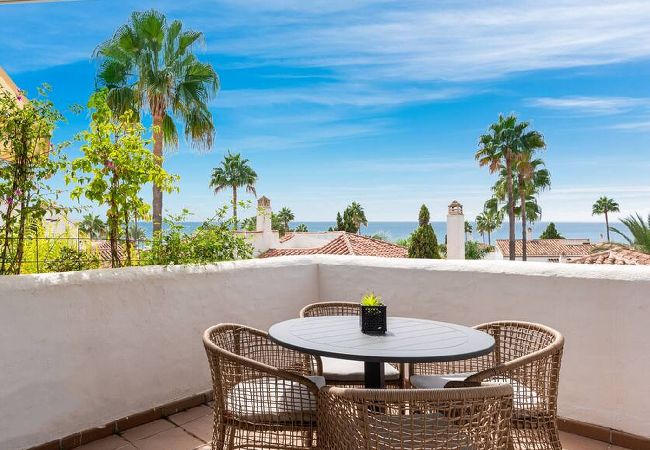 Apartamento en Marbella - Hermoso 3 Hab con Vistas al Mar, Piscina 