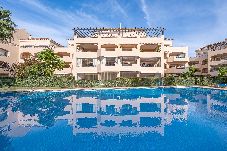 Apartamento en Marbella - Imperdible 4 Dorm. Parking, Piscina, Cerca del Mar 