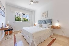 Apartamento en Marbella - Elegante Refugio a Pasos del Mar,Parking Incluido 