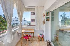 Apartamento en Marbella - Elegante Refugio a Pasos del Mar,Parking Incluido 