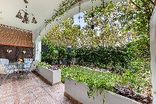 Apartamento en Marbella - *Elegante Piso de 2 Dormitorios en Milla de Oro* 