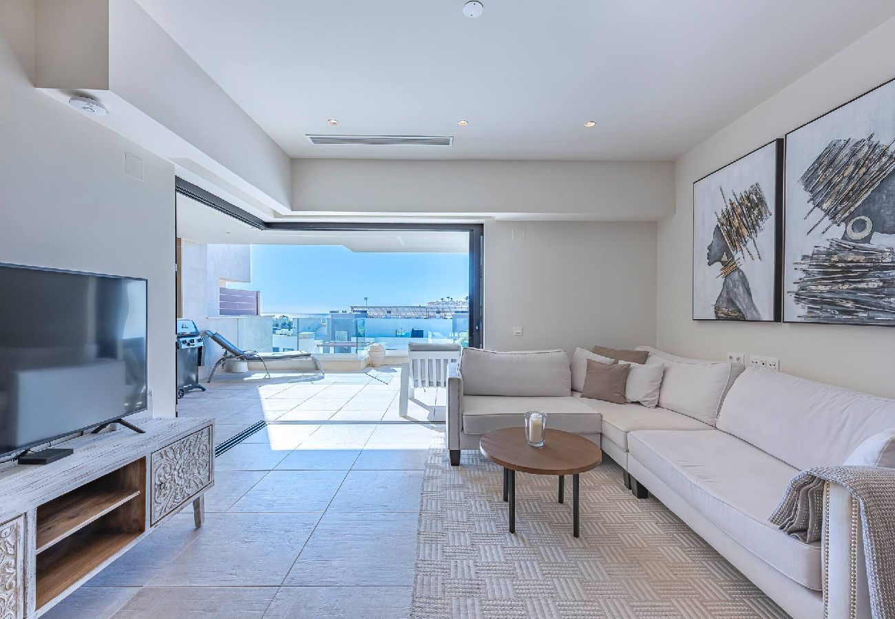 Apartamento en Mijas Costa - Moderno piso *2 Hab*Terraza *Piscina*Cala de Mijas 