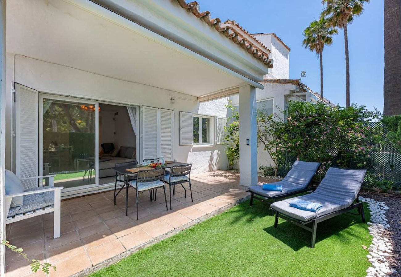 Chalet en Marbella - Casa adosada junto al Mar 