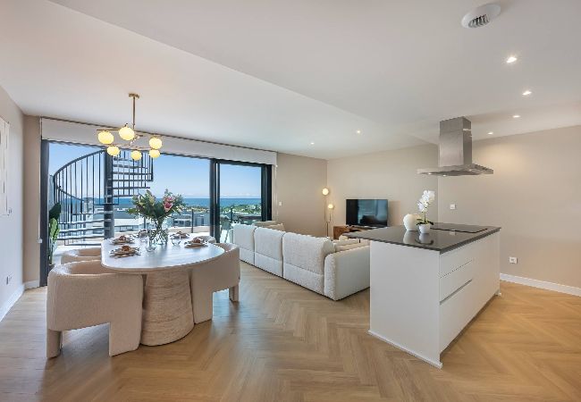 Apartamento en Estepona - Elegante Penthouse en Estepona con Vista al Mar 
