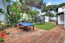 Casa en Marbella - Hermosa y Amplia Casa con Piscina y Garage 