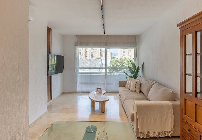Apartamento en San Pedro de Alcántara - Luminoso piso en San Pedro con Piscina y Parking 