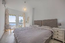 Apartamento en Estepona - Acogedor Refugio con Increibles Vistas al Mar 
