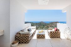 Apartamento en Ojen - Casa Kolibrí - Lujoso Piso, Impresionantes Vistas 