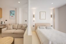 Estudio en Marbella - Estudio luminoso de estilo escandinavo con impresionantes vistas al jardín