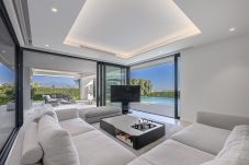 Villa en Estepona - Villa de lujo de 5 dormitorios con vistas al mar