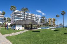 Apartamento en Mijas - Encantador apartamento con terraza y vistas a la piscina.