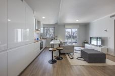 Apartamento en Marbella - Escapada Premium: Sol, Piscina y Marbella