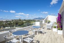 Apartamento en Marbella - Piso moderno Puerto Banús | Piscina y gym