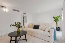 Apartment in Marbella - Magnificient Apart in Puerto Banus w/Pool, Parking 