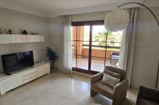 Apartment in Benahavís - *Bright Apart*Pool and Sauna in Benahavis 
