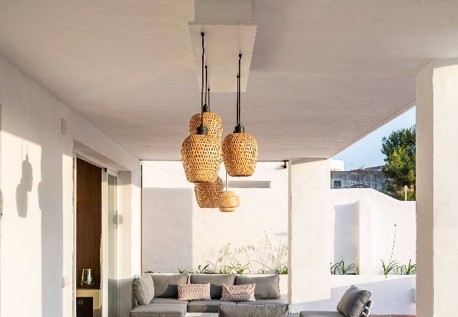 Apartment in Marbella - *Modern Flat in Marbella, 2BR, Pool & Parking* 