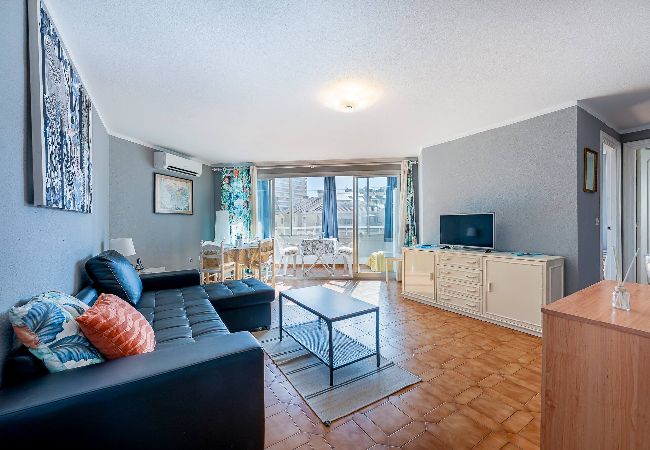 Apartment in Fuengirola - *Spacious apartment w/Pool. 3 min from the BEACH* 