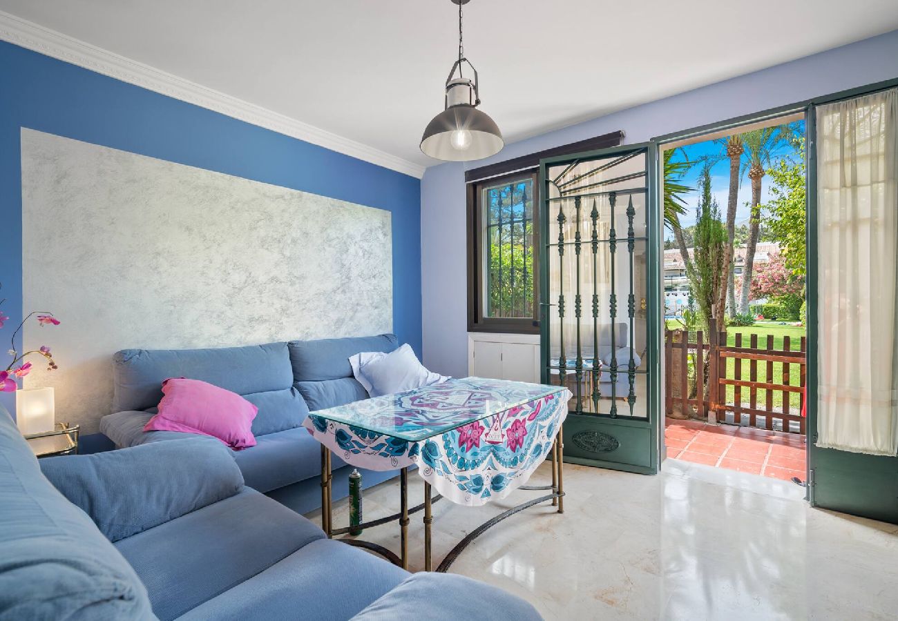 Apartment in Marbella - Unique 2 Br Apart in Golden Mile Pool  Parking 