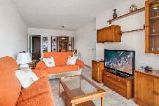 Apartment in Fuengirola - *Amazing 3Br, 2 Bath Apart., Close to the Sea* 