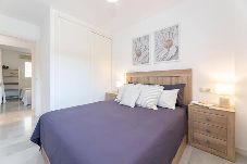 Apartment in Málaga - Beautiful 2-Bedroom Flat - Pool and Paddle Court 