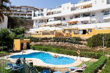Apartment in Málaga - Beautiful 2-Bedroom Flat - Pool and Paddle Court 