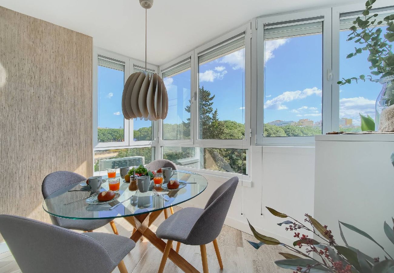 Studio in Calahonda - Studio Close to the Beach * Sea Views * Pool 