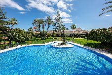 Studio in Marbella - Studio w/ Sea Views. Pool, Parking & Tennis Court