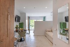 Studio in Marbella - Studio w/ Sea Views. Pool, Parking & Tennis Court