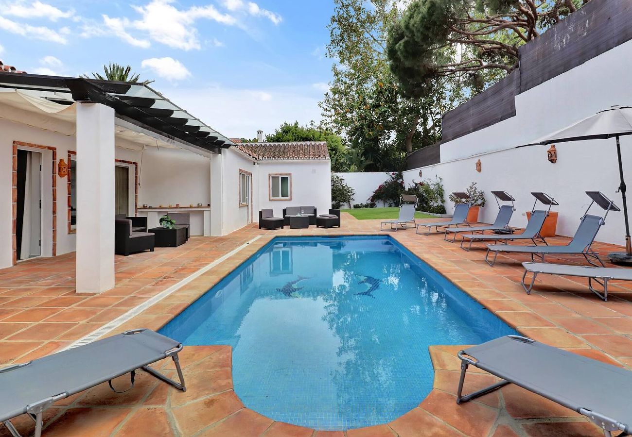House in Marbella - Beautiful & Spacious House with Pool  & Garage 