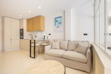 Studio in Marbella - Bright Scandi-Style Studio with Stunning Garden Views