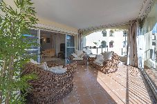 Apartment in Marbella - Gran piso de 3 Dorm, 4 Terrazas, Piscina & Parking 