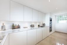 Apartment in Mijas - Panoramic Apartment with Dream Views, Pools & Gym