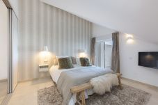 Apartment in Mijas - Panoramic Apartment with Dream Views, Pools & Gym