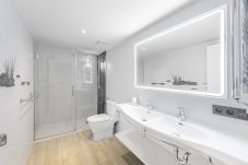 Villa in Manilva - Stunning 6Bed Villa with Private Pool 