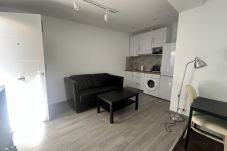 Studio in Marbella - Cozy Studio w/ Ac & Barbecue, close to the Sea