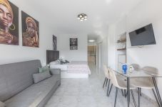 Studio in Marbella - Comfy Studio in Golden Mile *Pool