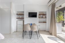 Studio in Marbella - Comfy Studio in Golden Mile *Pool
