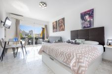 Studio in Marbella - Comfy Studio in Golden Mile *Pool